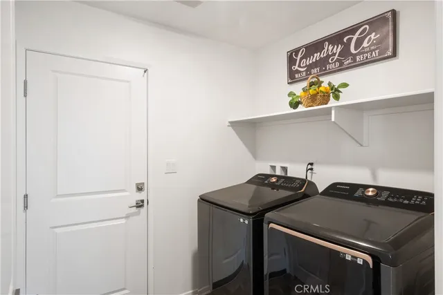 $599,900 | 5604 Altamura Way, Unit 10, Fontana, CA 92336