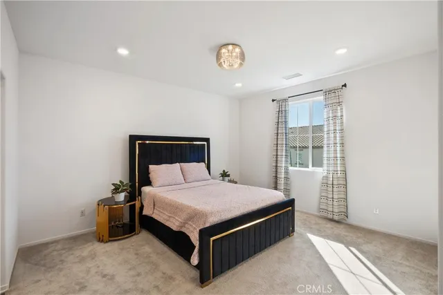 $599,900 | 5604 Altamura Way, Unit 10, Fontana, CA 92336