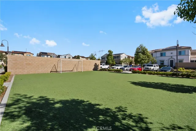 $599,900 | 5604 Altamura Way, Unit 10, Fontana, CA 92336