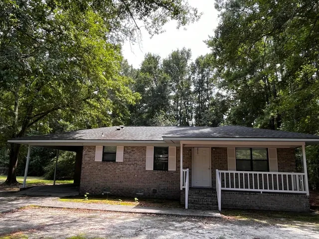 $1,195 | 109 Kelly Street, Walterboro, SC 29488