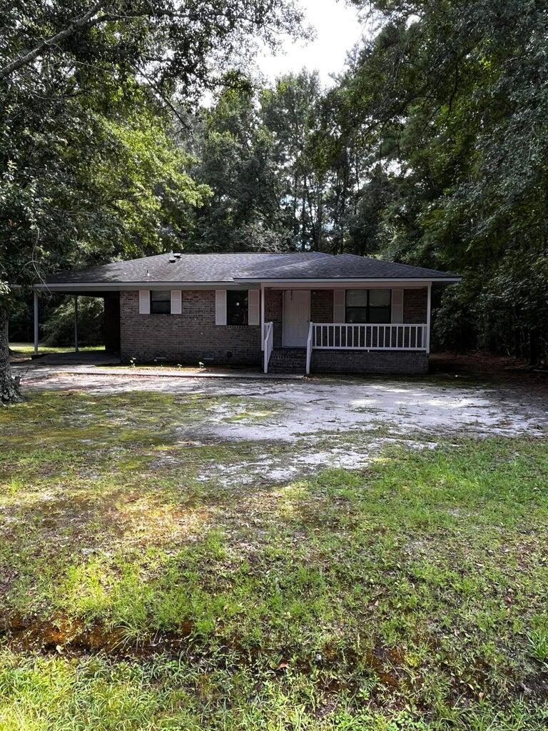 109 Kelly Street Walterboro, SC 29488 - Photo 3 of 3 IMG_3572