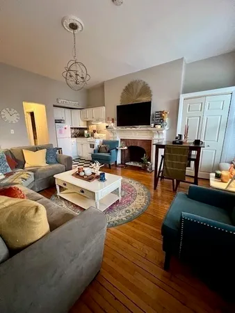 $2,685 | 291 Commonwealth Avenue, Unit 5, Boston, MA 02115