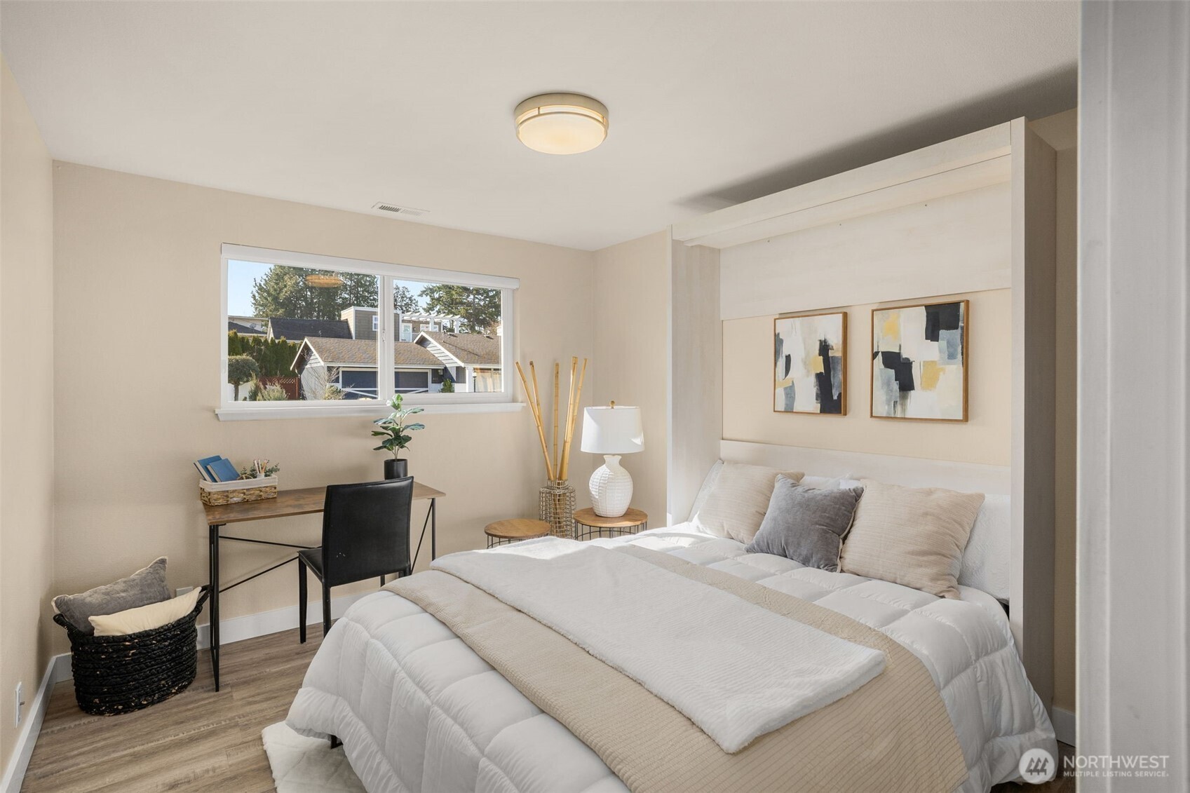 623 Aloha Way Edmonds, WA 98020 - Photo 14 of 28 a bedroom with a bed and a table in it