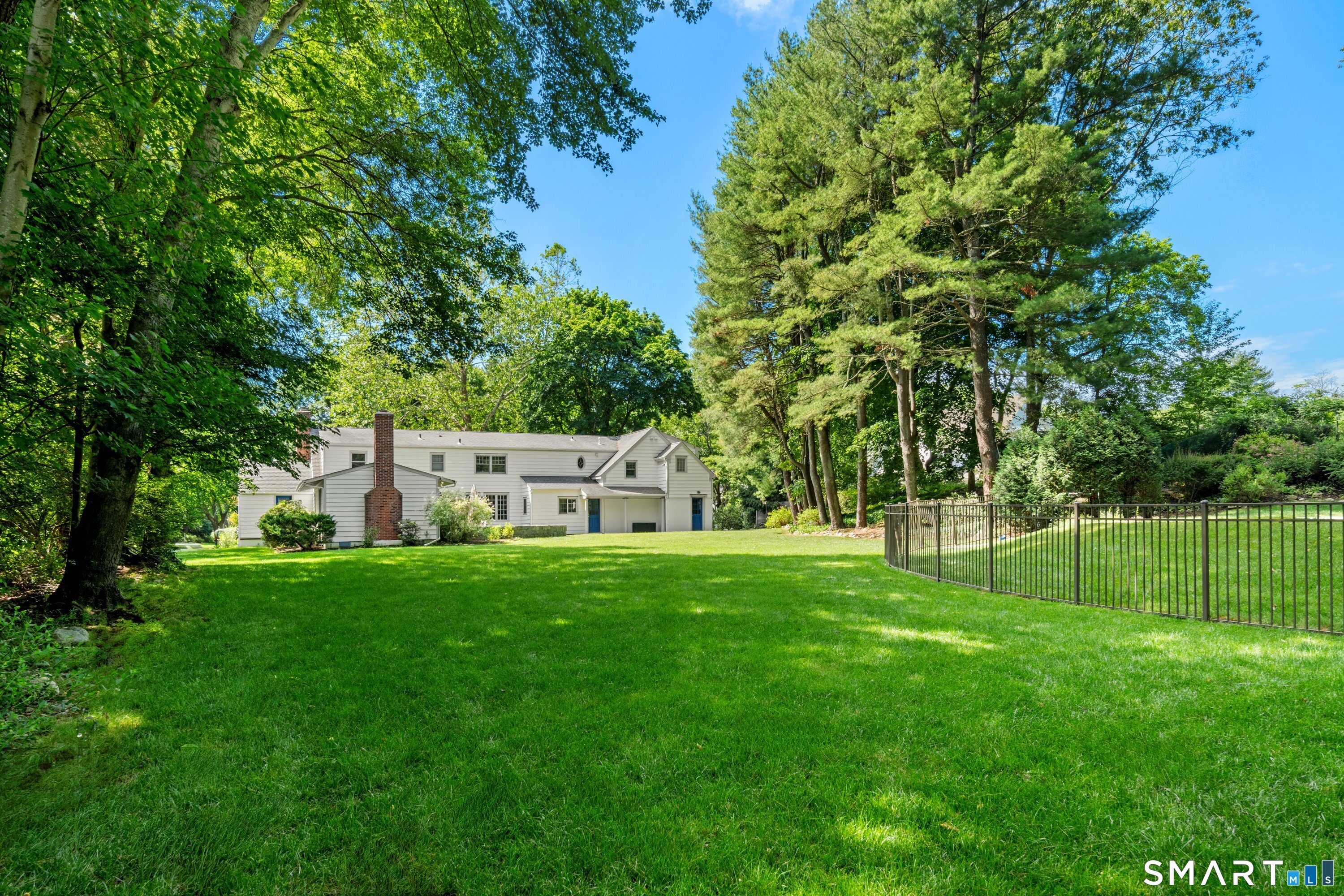 18 Silver Brook Road Westport, CT 06880 - Photo 7 of 12