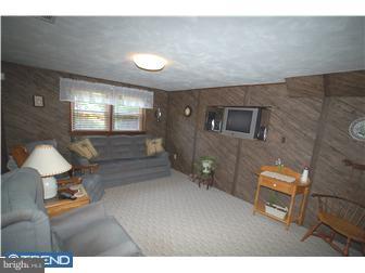 503 Riverview Road Claymont, DE 19703 - Photo 7 of 12 Family Room