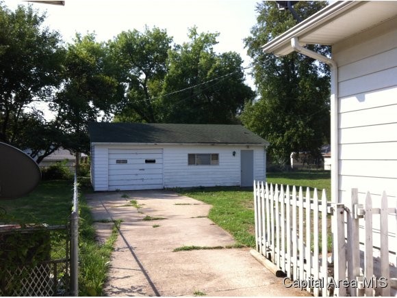 616 Garfield Street Springfield, IL 62702 - Photo 15 of 17