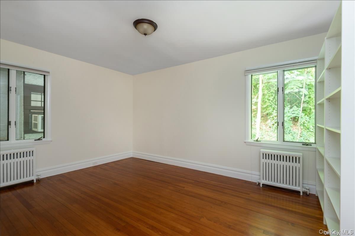 10 Plum Beach Point Sands Point, NY 11050 - Photo 12 of 16 Bedroom