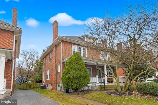 $320,000 | 856 Pleasure Road, Lancaster, PA 17601