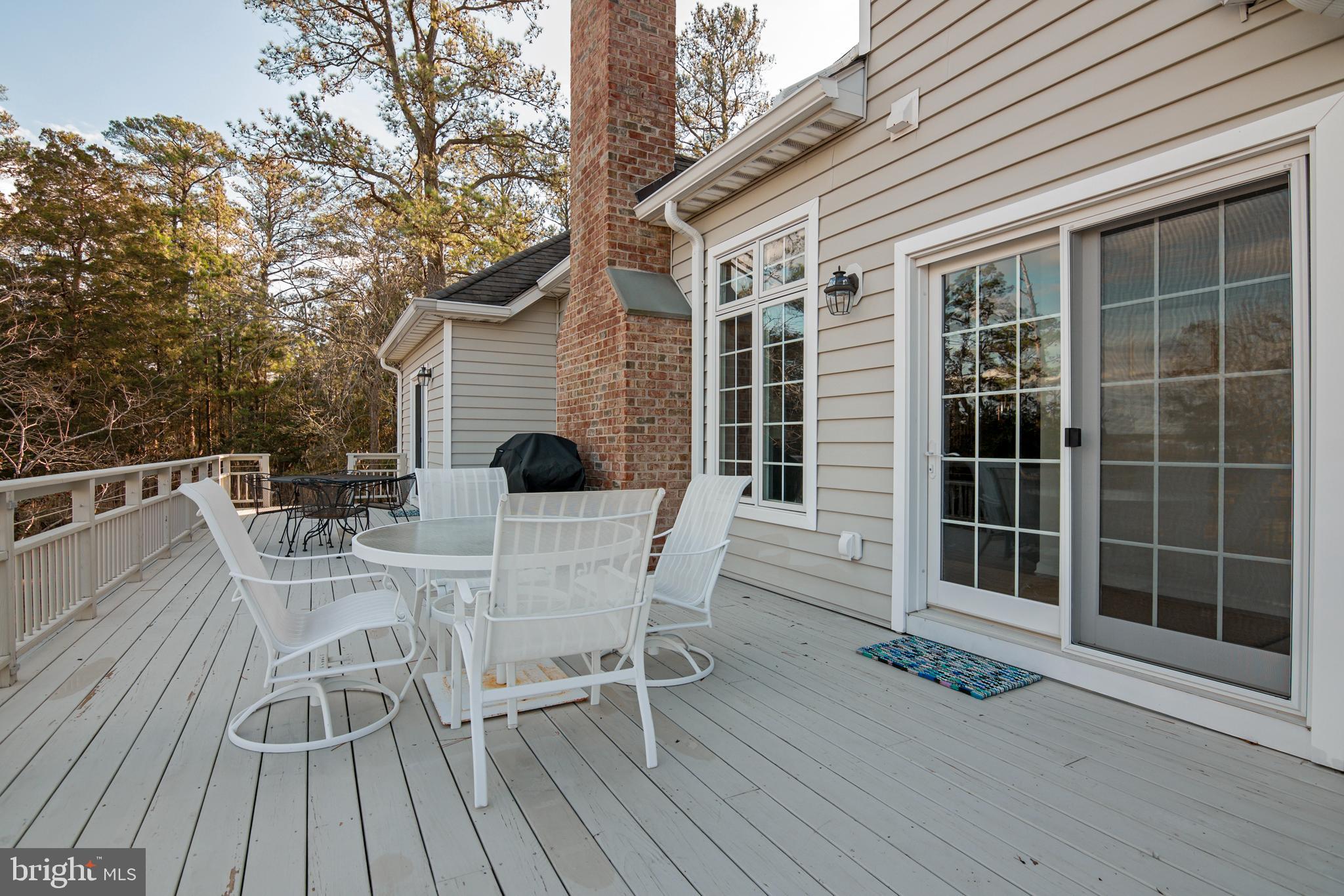 5219 Brooks Road Woolford, MD 21677 - Photo 22 of 41 Expansive Deck