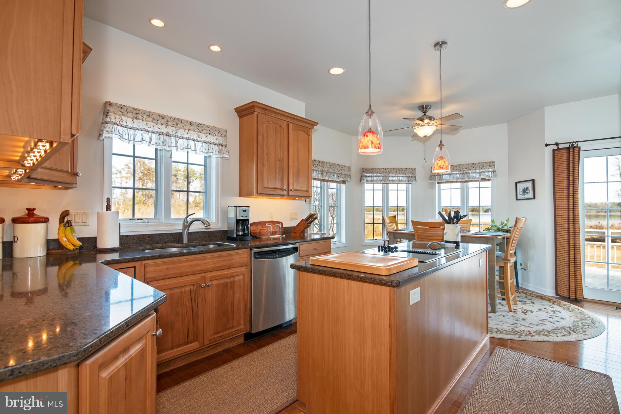 5219 Brooks Road Woolford, MD 21677 - Photo 9 of 41 Convenient Island