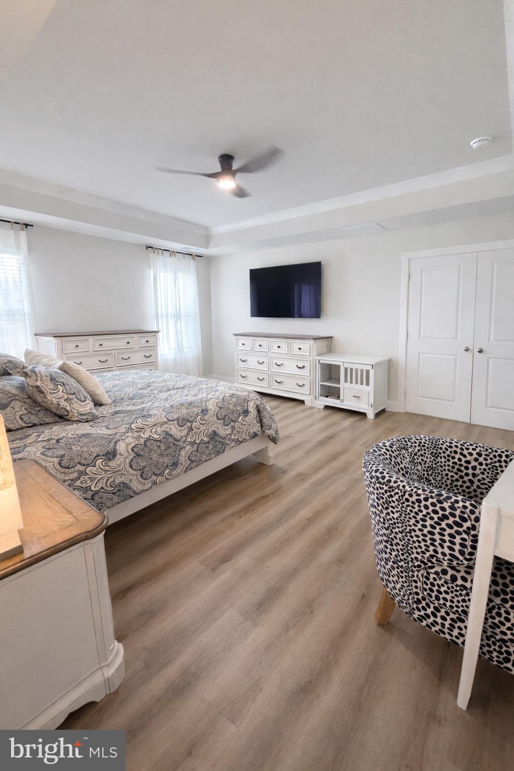 5030 Thornton Way Broad Run, VA 20137 - Photo 29 of 41 a living room with furniture and a flat screen tv