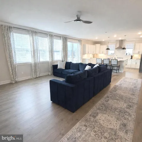 $998,990 | 5030 Thornton Way, Broad Run, VA 20137