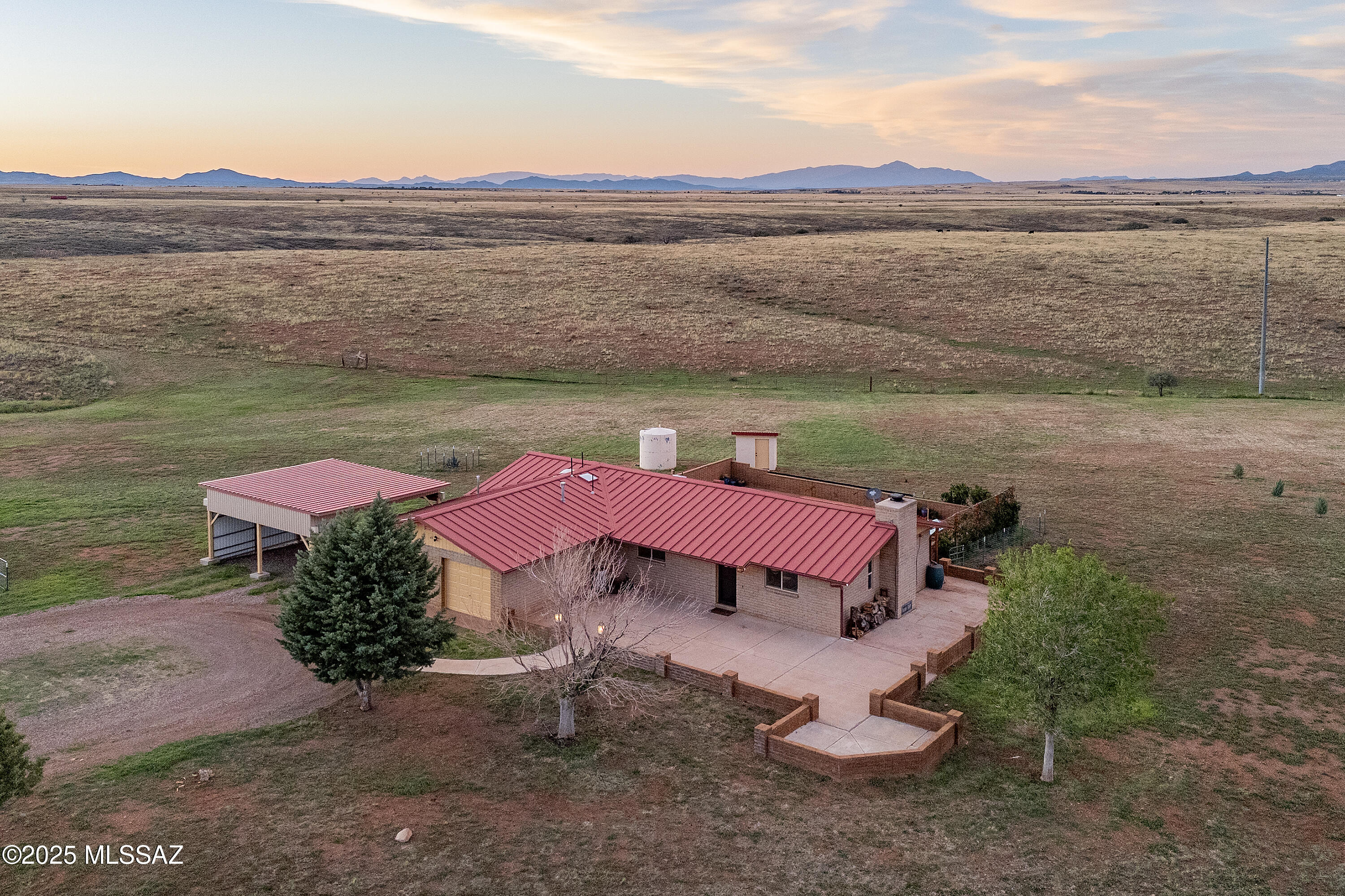 38 Longview Loop Road Elgin, AZ 85611 - Photo 2 of 44