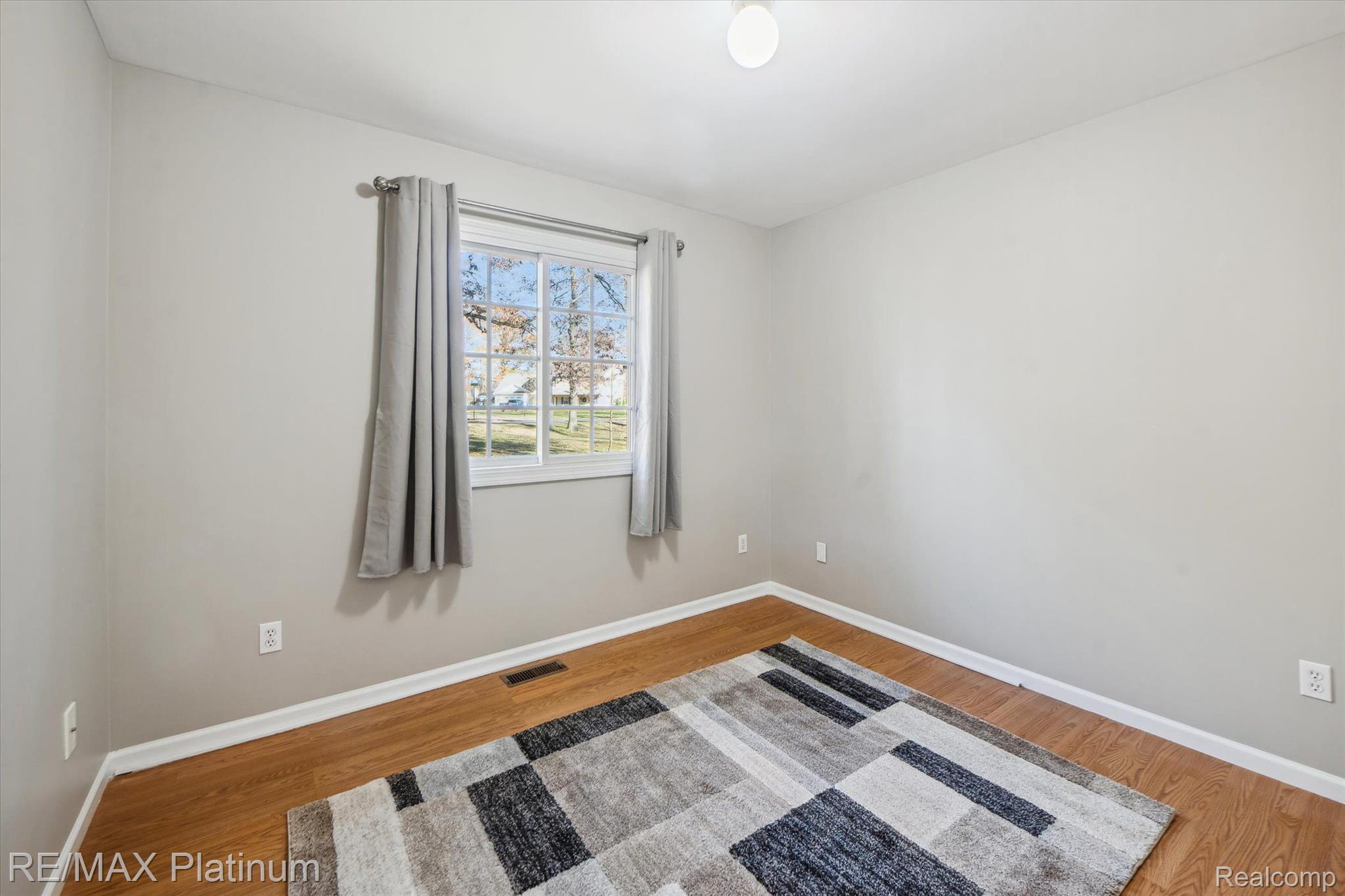 1124 South Hughes Road Howell, MI 48843 - Photo 20 of 45 Gallery Image 20