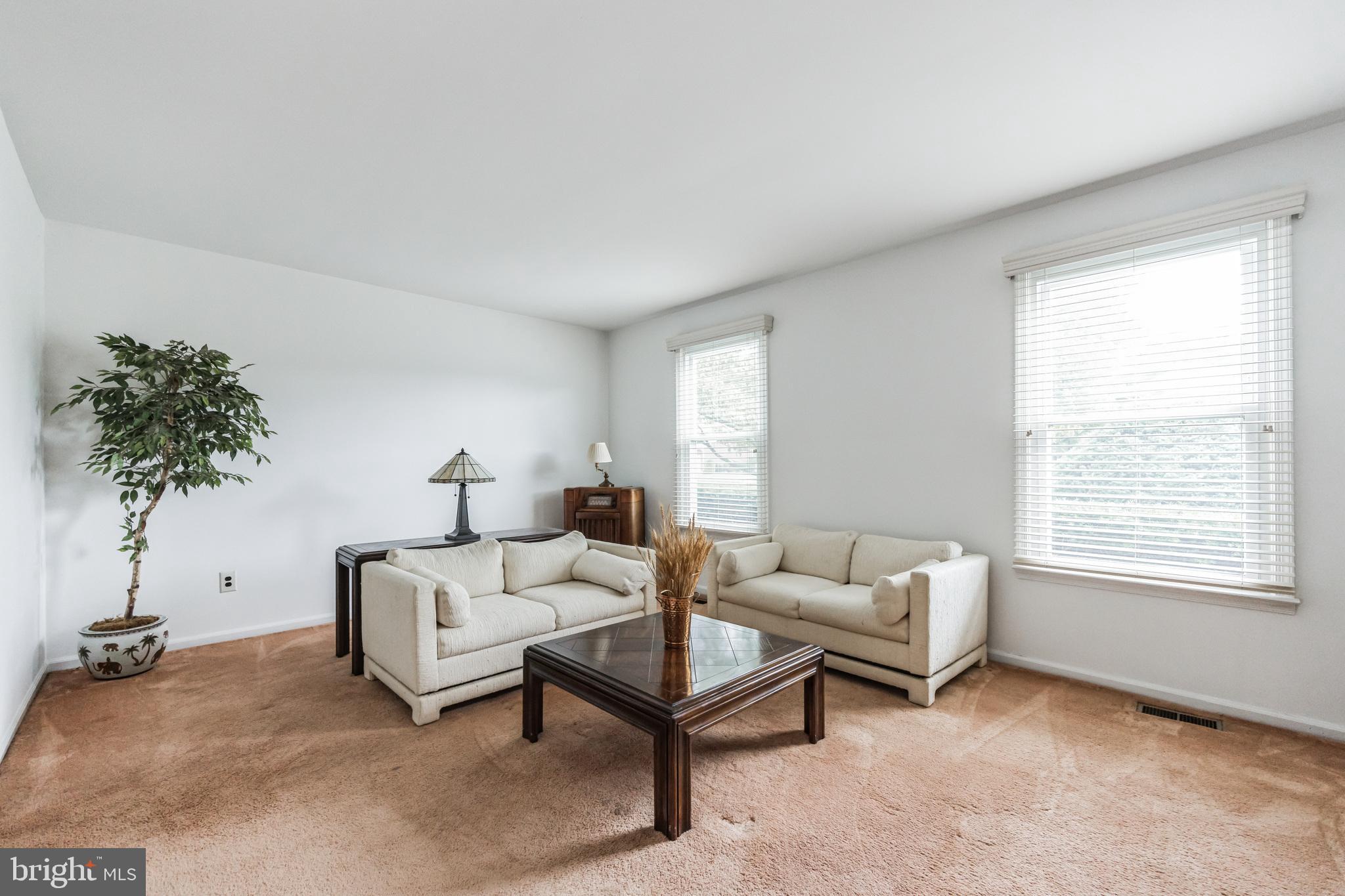 66 Wayside Road Berlin, NJ 08009 - Photo 4 of 24 Gallery Image 4