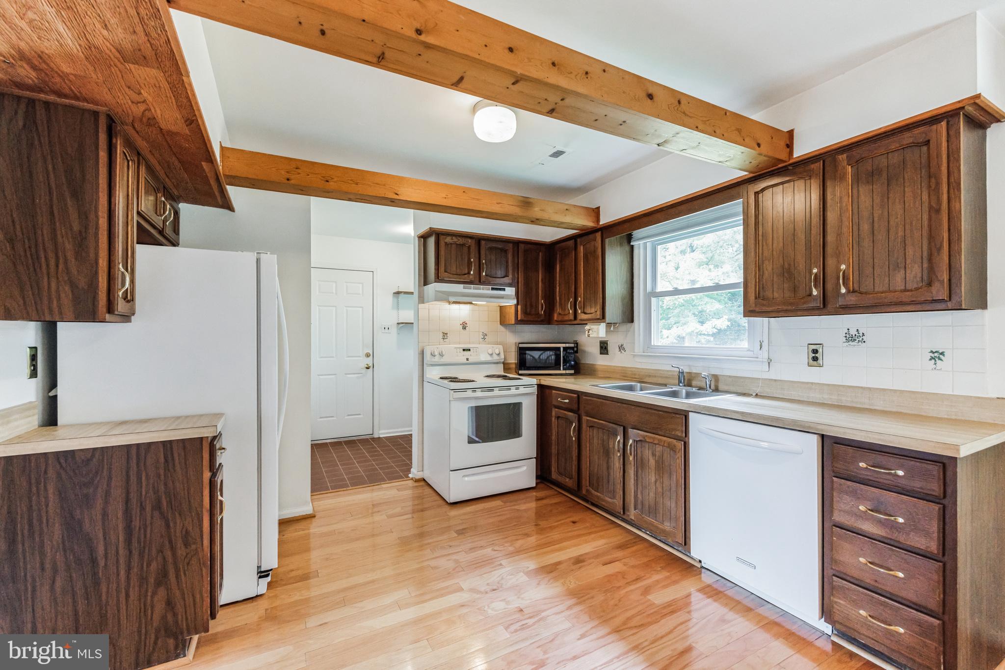 66 Wayside Road Berlin, NJ 08009 - Photo 7 of 24 Gallery Image 7