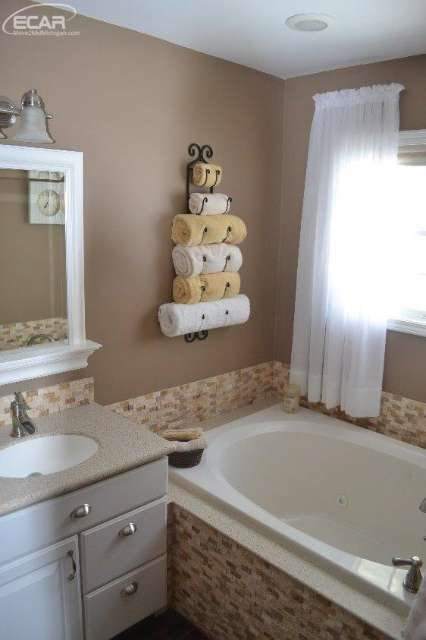 4348 Phillips Road Metamora, MI 48455 - Photo 16 of 95 20429795-15.JPG