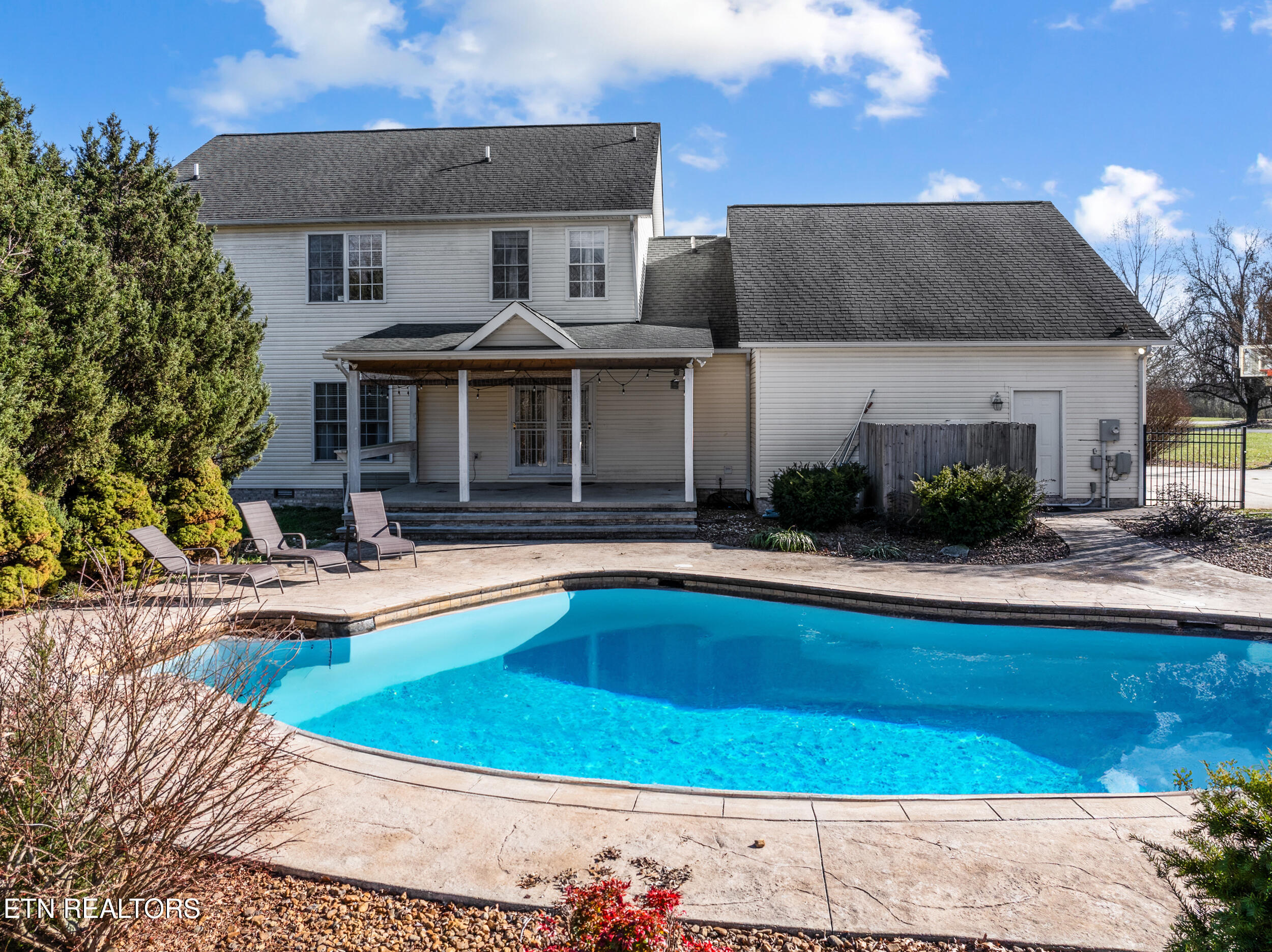 150 Morgan Field Road Wartburg, TN 37887 - Photo 37 of 47 Pool
