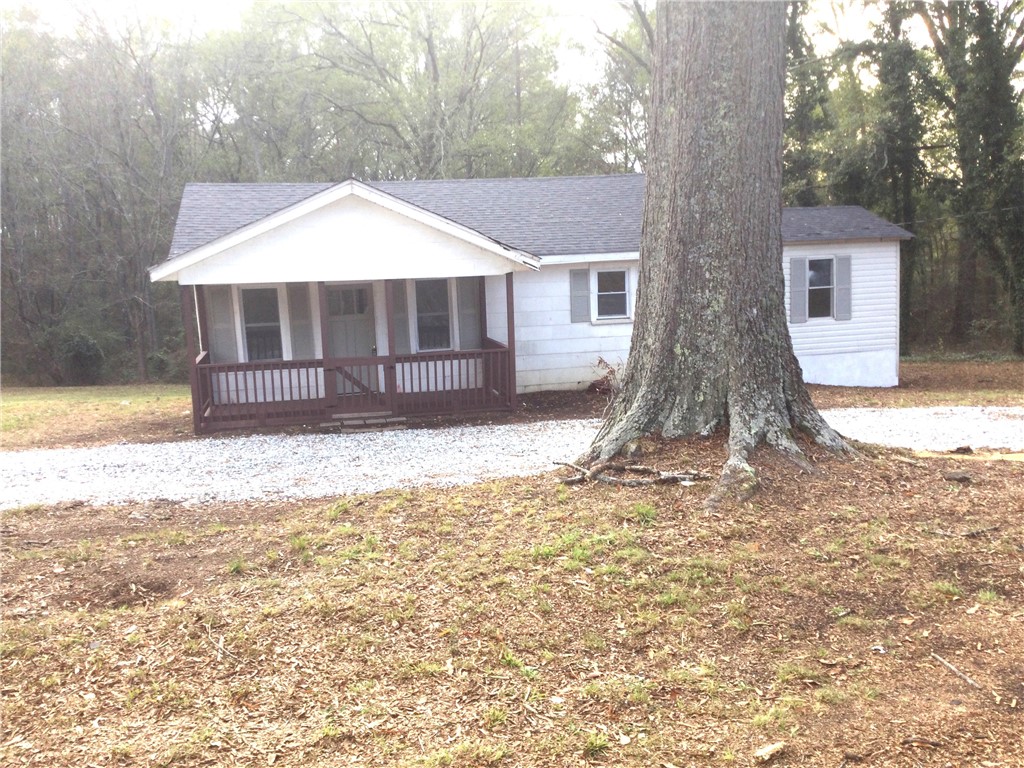 1221 Cheddar Road Belton, SC 29627 - Photo 2 of 18