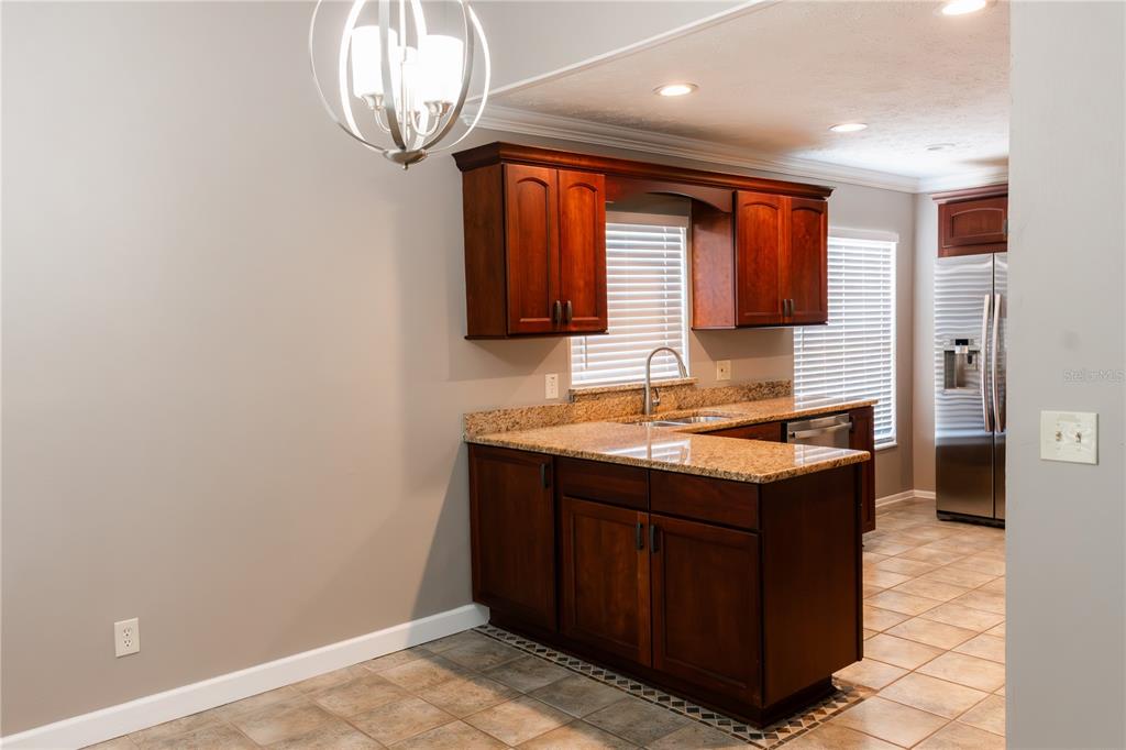 6711 South Sheridan Road Tampa, FL 33611 - Photo 8 of 19