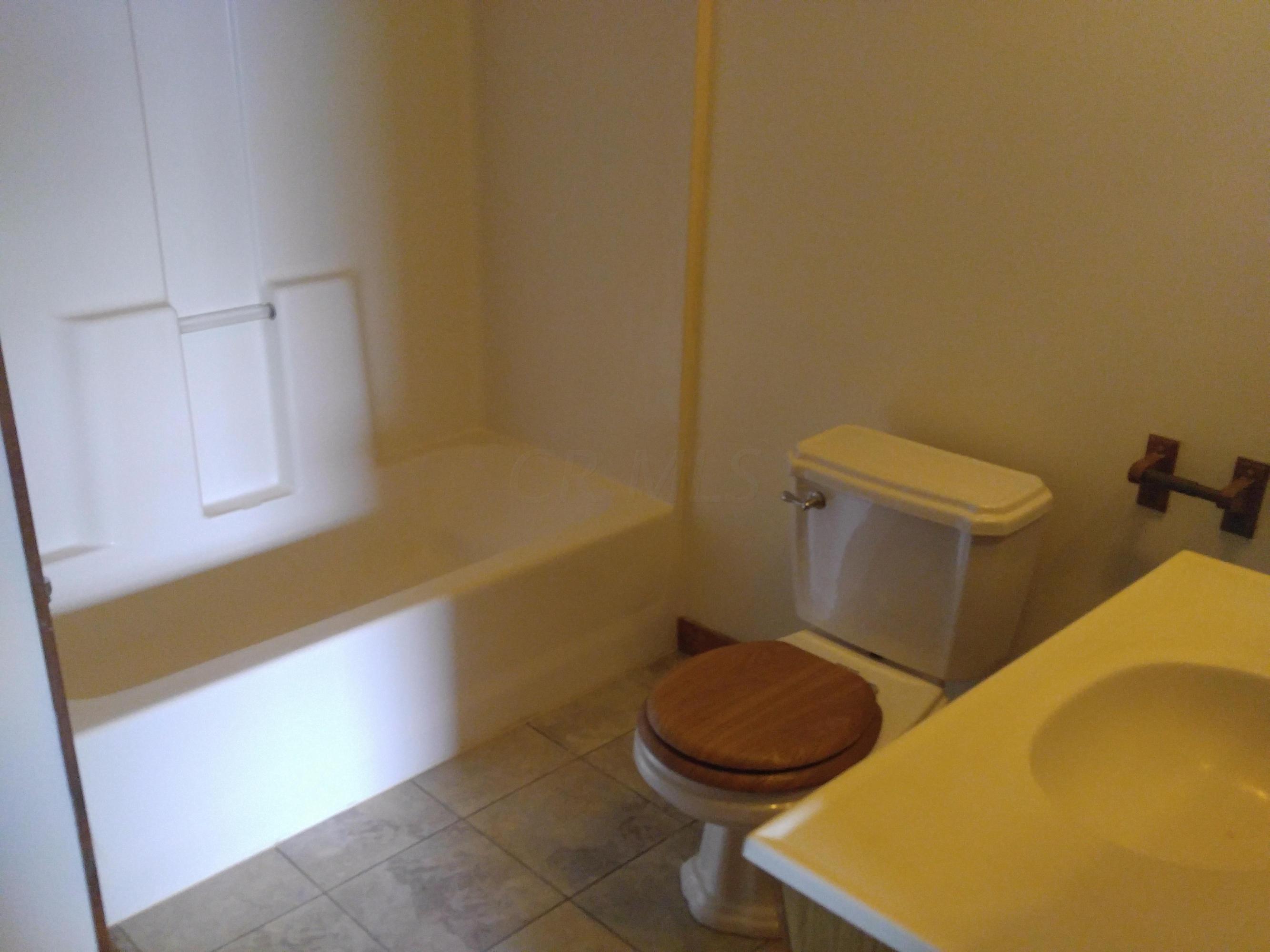 11095 Stout Road Utica, OH 43080 - Photo 10 of 10 Gallery Image 10