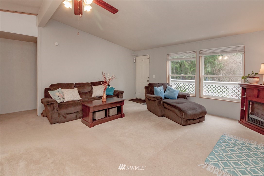 26305 Johns Road East Buckley, WA 98321 - Photo 5 of 24 Gallery Image 5
