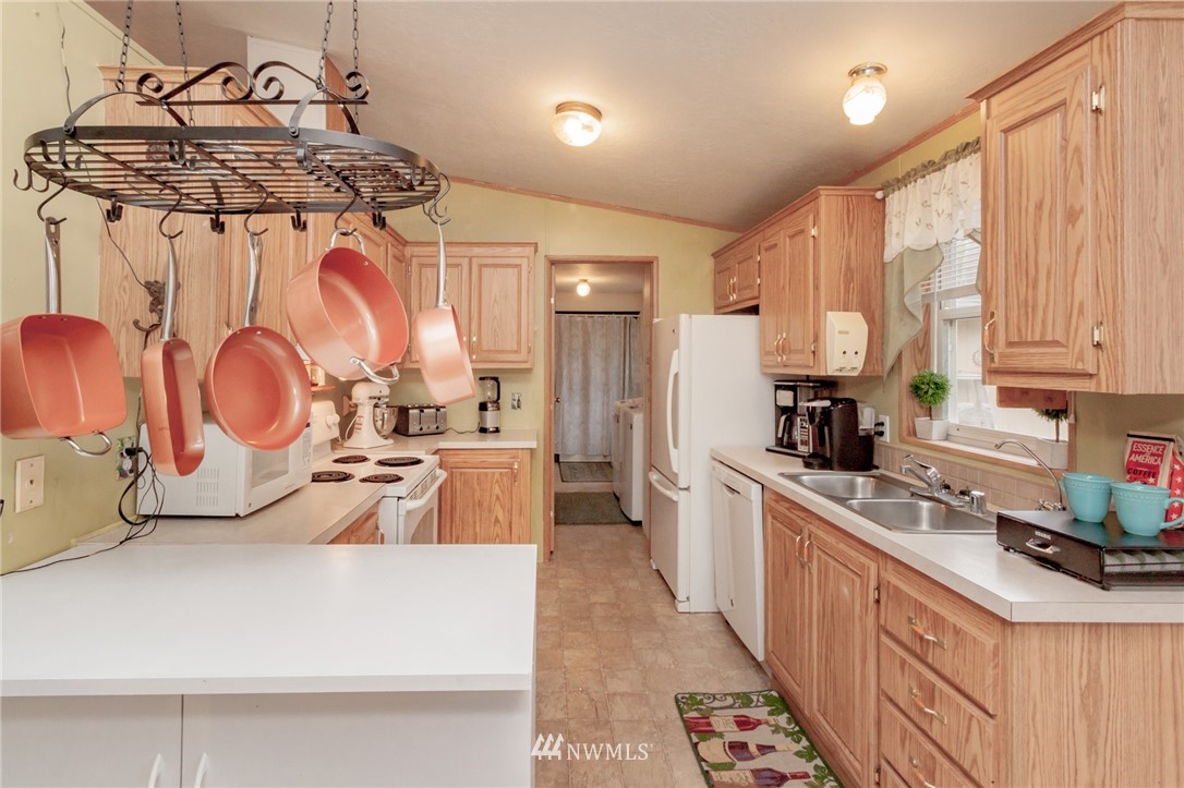 26305 Johns Road East Buckley, WA 98321 - Photo 8 of 24 Gallery Image 8