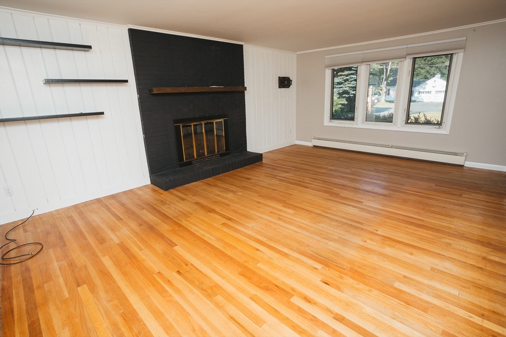 40 Newell Pond Road Greenfield, MA 01301 - Photo 6 of 41