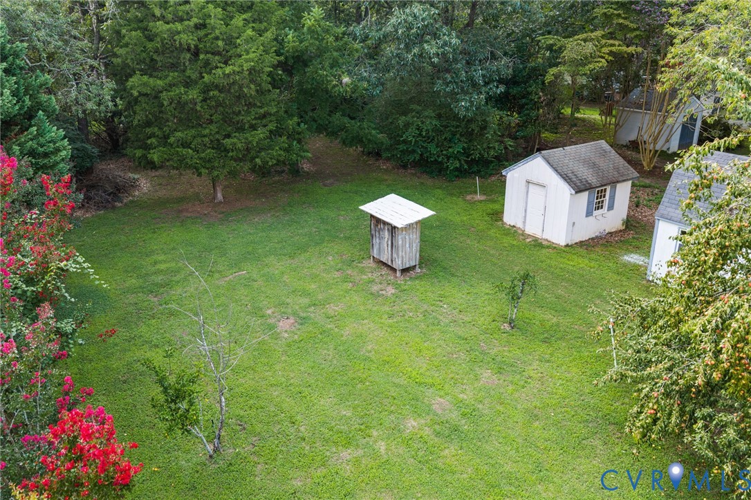 1760 Gloucester Road Gloucester Point, VA 23062 - Photo 6 of 47