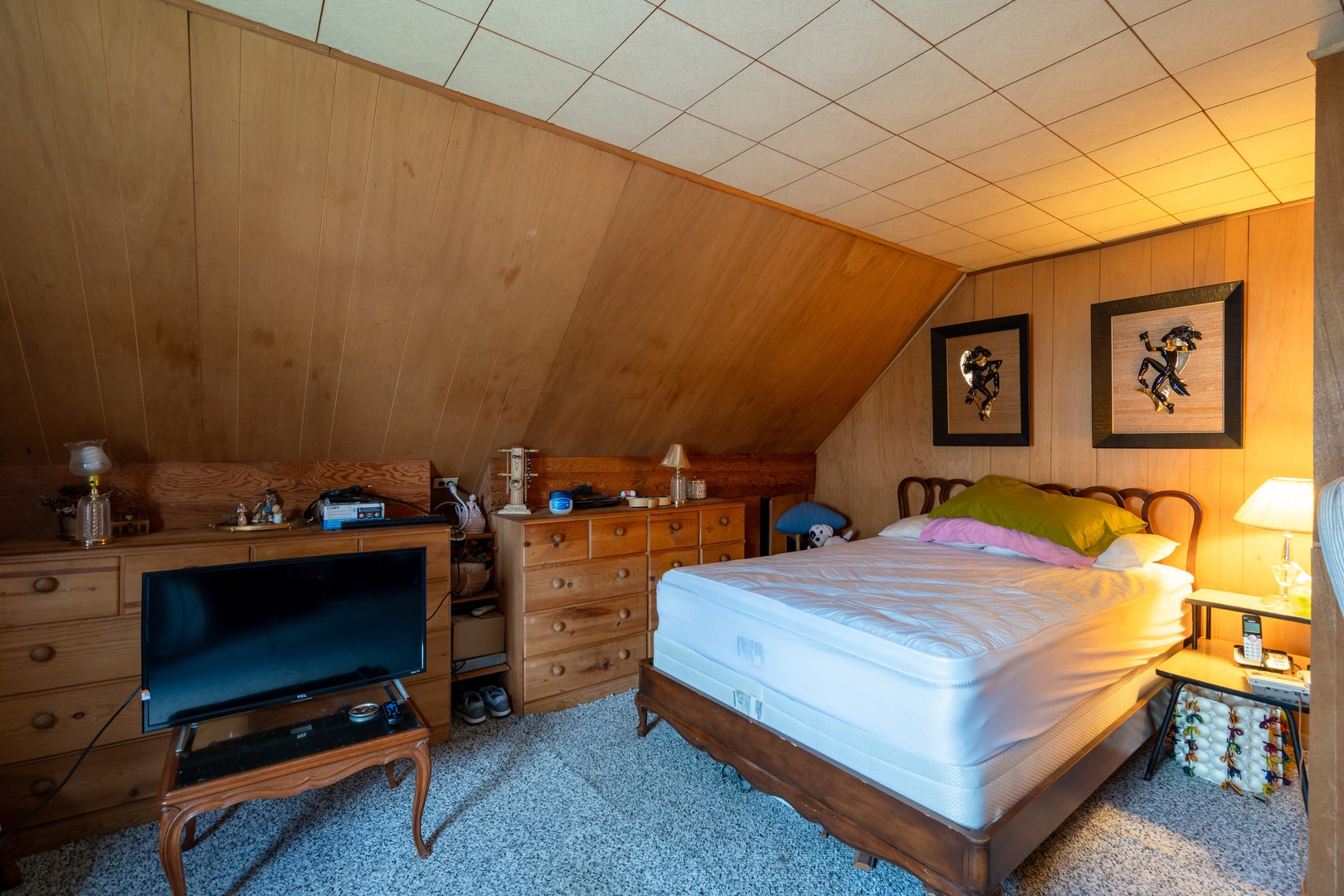 1744 Wesley Avenue Evanston, IL 60201 - Photo 22 of 31 a bed room with a bed and a desk