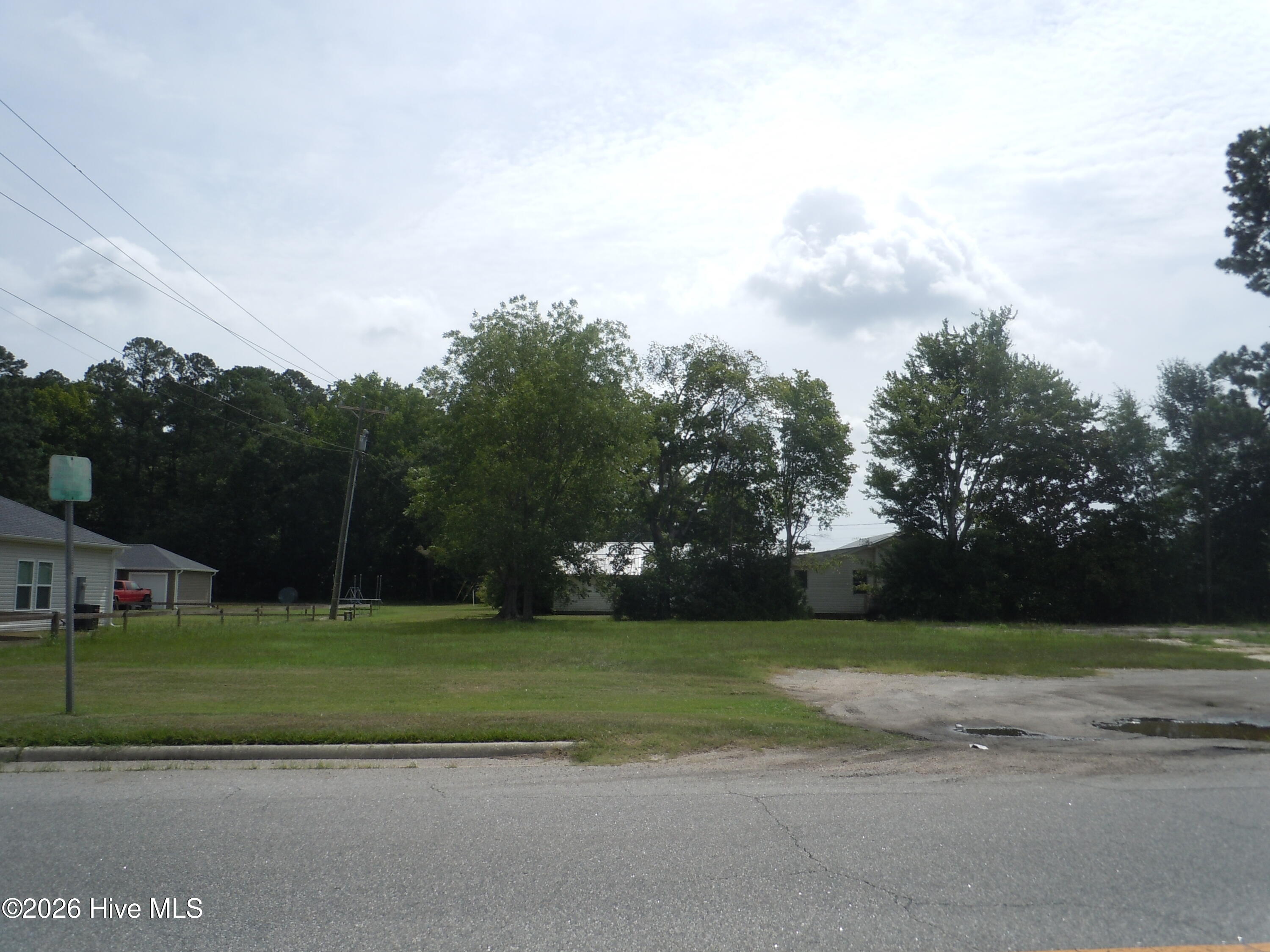 915 Hickman Road Tabor City, NC 28463 - Photo 6 of 12
