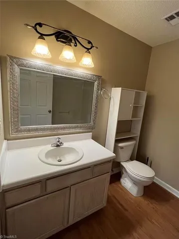 $192,000 | 7135 West Friendly Avenue, Greensboro, NC 27410