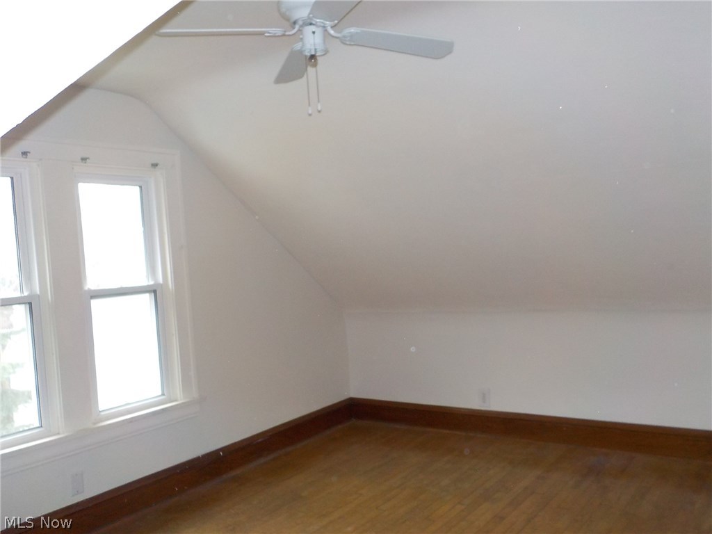 15621 Greenway Road Cleveland, OH 44111 - Photo 22 of 33 Gallery Image 22