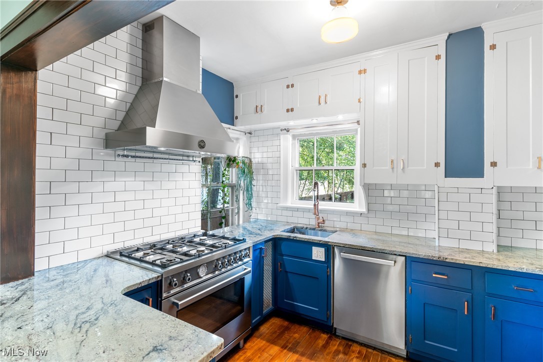 17015 Fernway Road Cleveland, OH 44120 - Photo 7 of 45