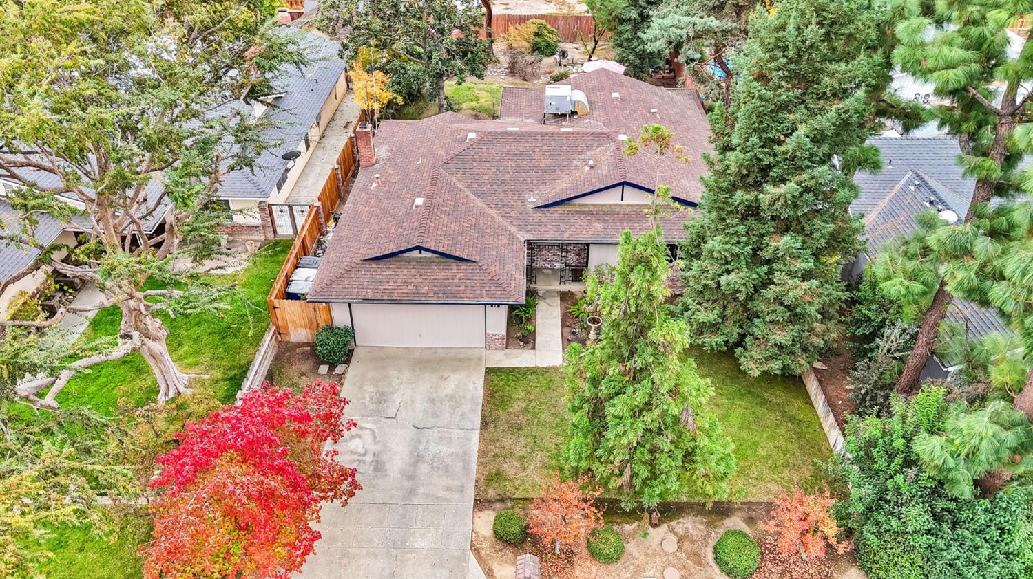 918 East Griffith Way Fresno, CA 93704 - Photo 20 of 21 an aerial view of house with yard