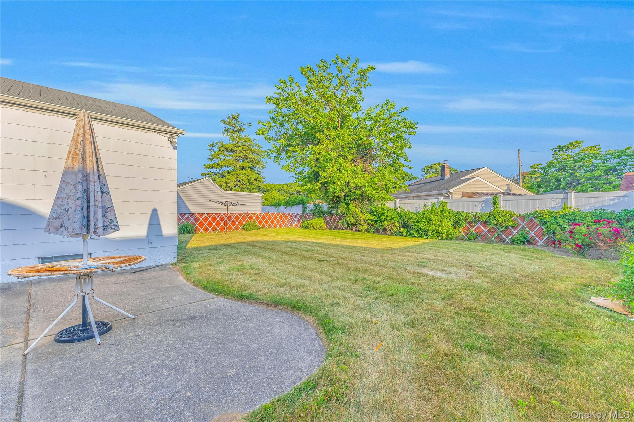 1501 Howell Road Valley Stream, NY 11580 - Photo 37 of 44