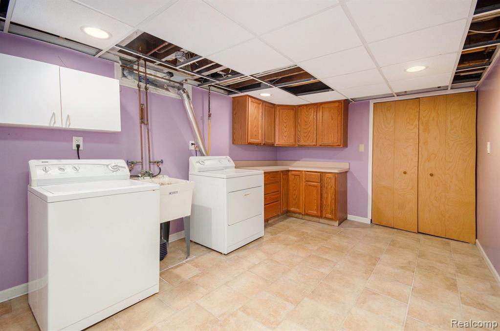 1536 Roslyn Road Grosse Pointe, MI 48236 - Photo 28 of 34