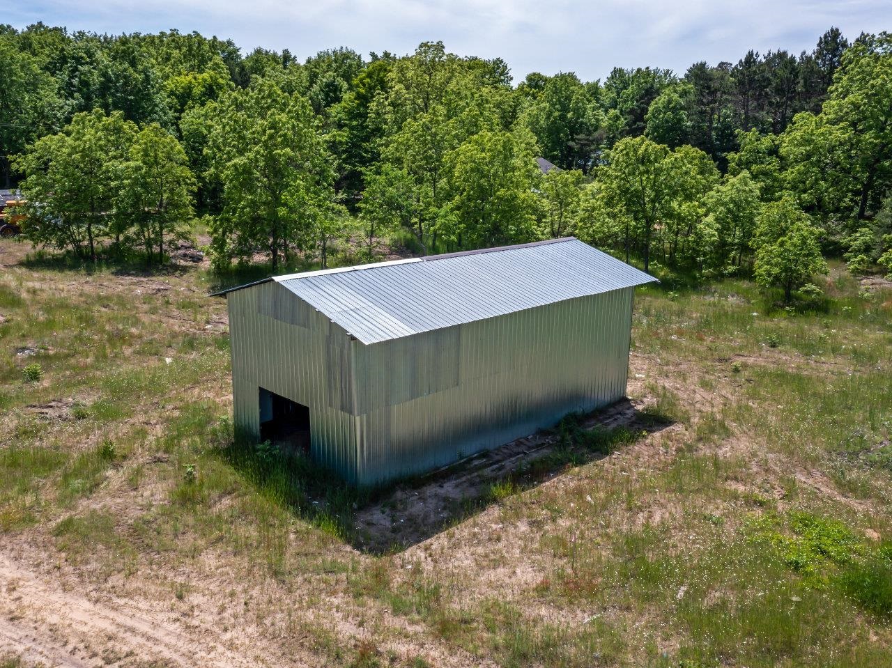 11194 Cinder Road Beulah, MI 49617 - Photo 6 of 9