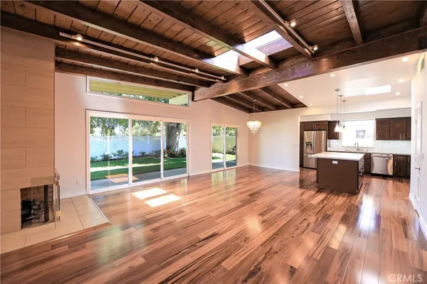 $5,495 | 5754 Wish Avenue, Encino, CA 91316