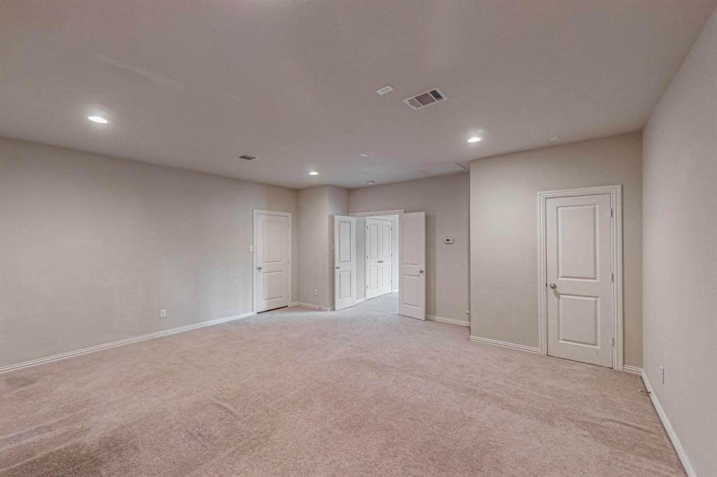 6723 Capistrano Street Irving, TX 75039 - Photo 33 of 40 a view of an empty room