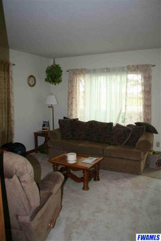 15915 Winchester Road Fort Wayne, IN 46819 - Photo 7 of 12