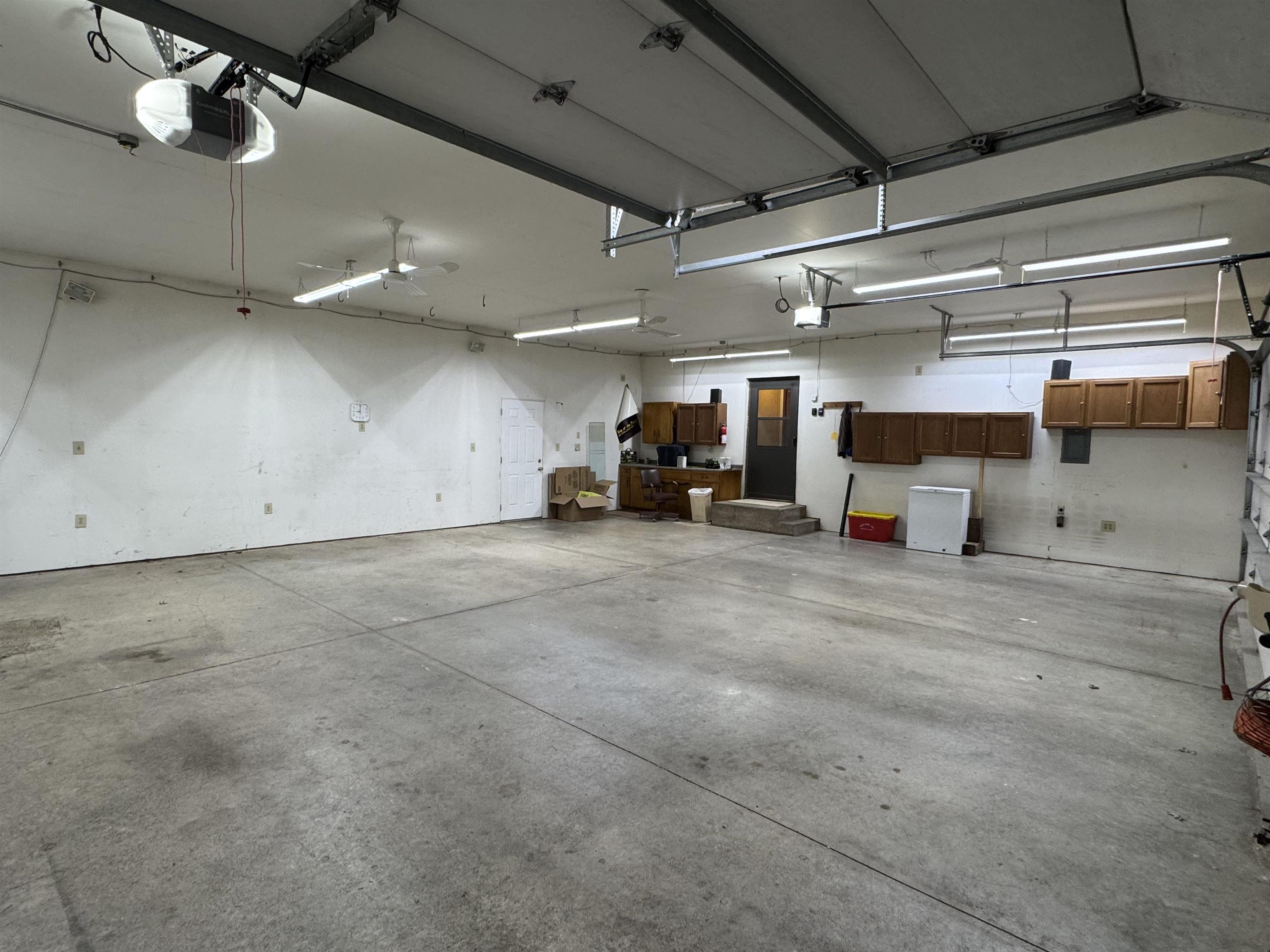 305 West Pershing Street Stillman Valley, IL 61084 - Photo 30 of 37 an empty room with windows