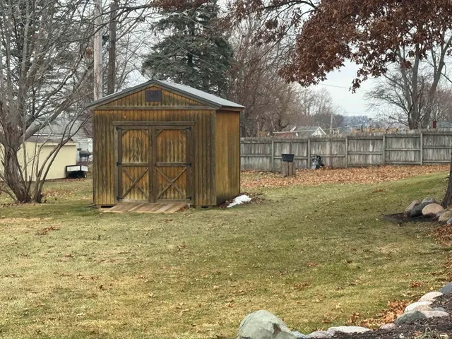 $250,000 | 305 West Pershing Street, Stillman Valley, IL 61084