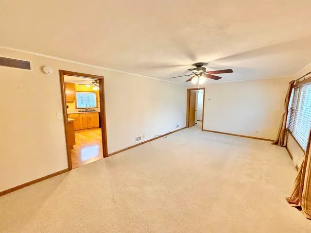 $250,000 | 305 West Pershing Street, Stillman Valley, IL 61084