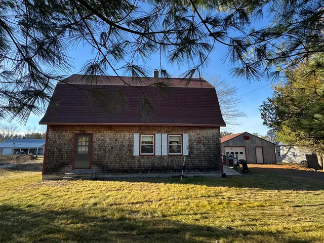 $250,000 | 138 Spring Road, Augusta, ME 04330