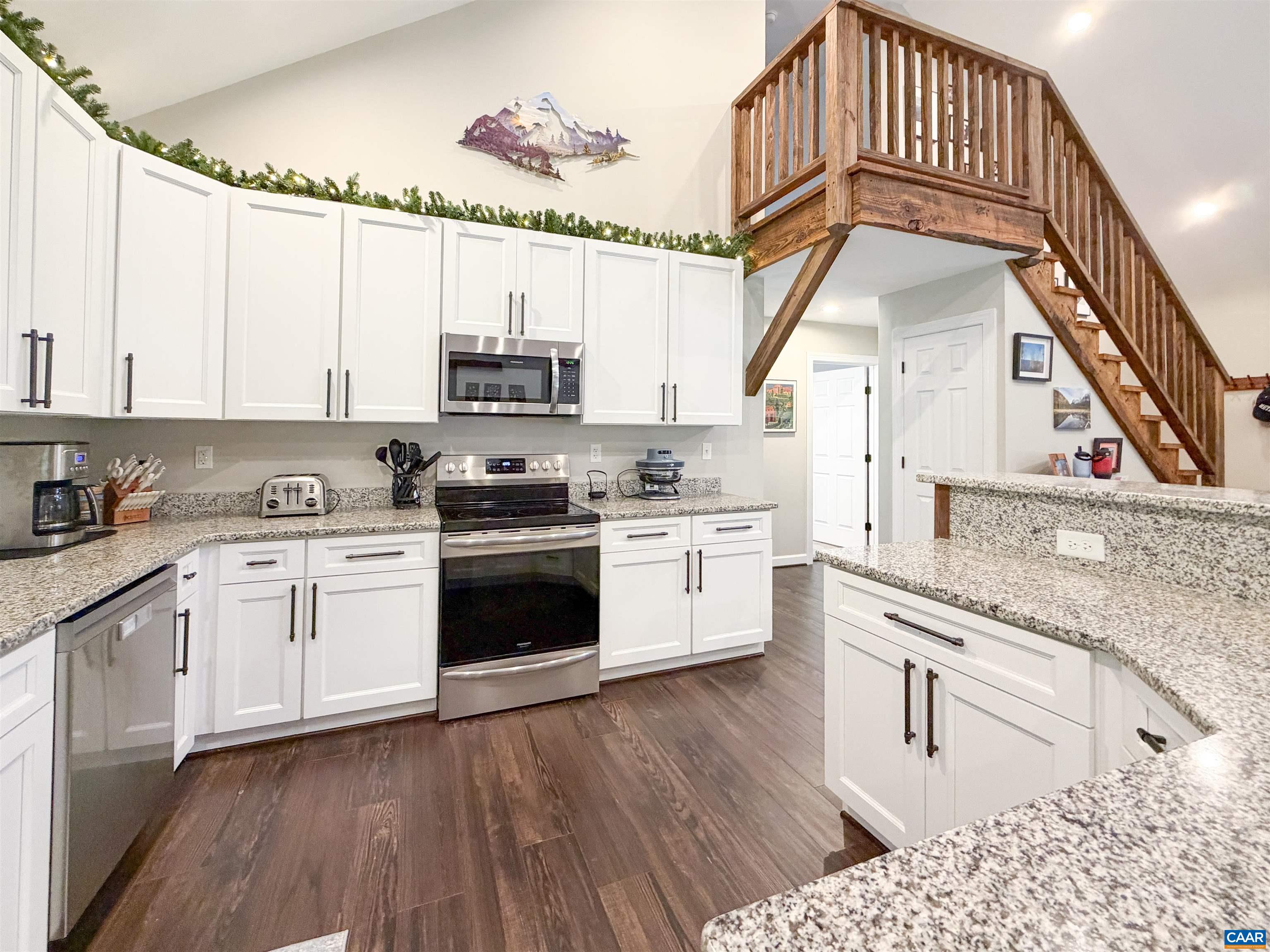 1387 Spreading Oak Road Arvonia, VA 23004 - Photo 12 of 43