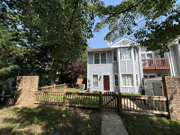 $2,500 | 6001 Rabbit Hill Court, Centreville, VA 20121