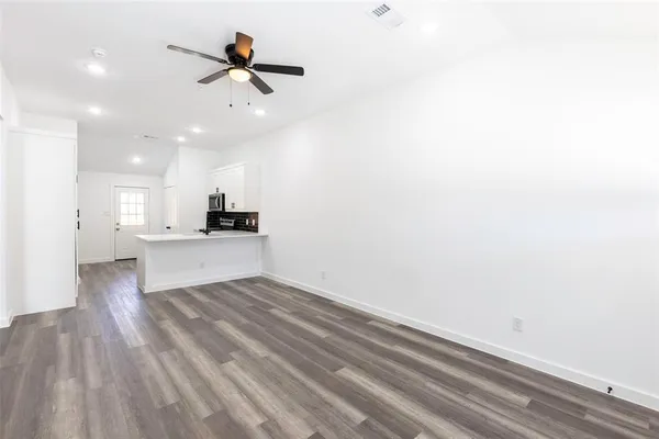 $1,275 | 3626 Marshall Street, Unit D, Greenville, TX 75401