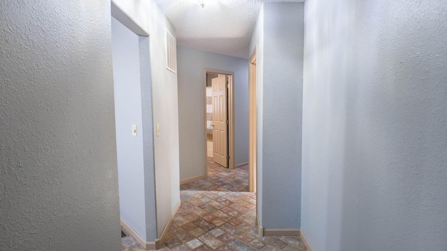 7785 Nadine Road Houston, MO 65483 - Photo 23 of 62 Custom built contemporary home023