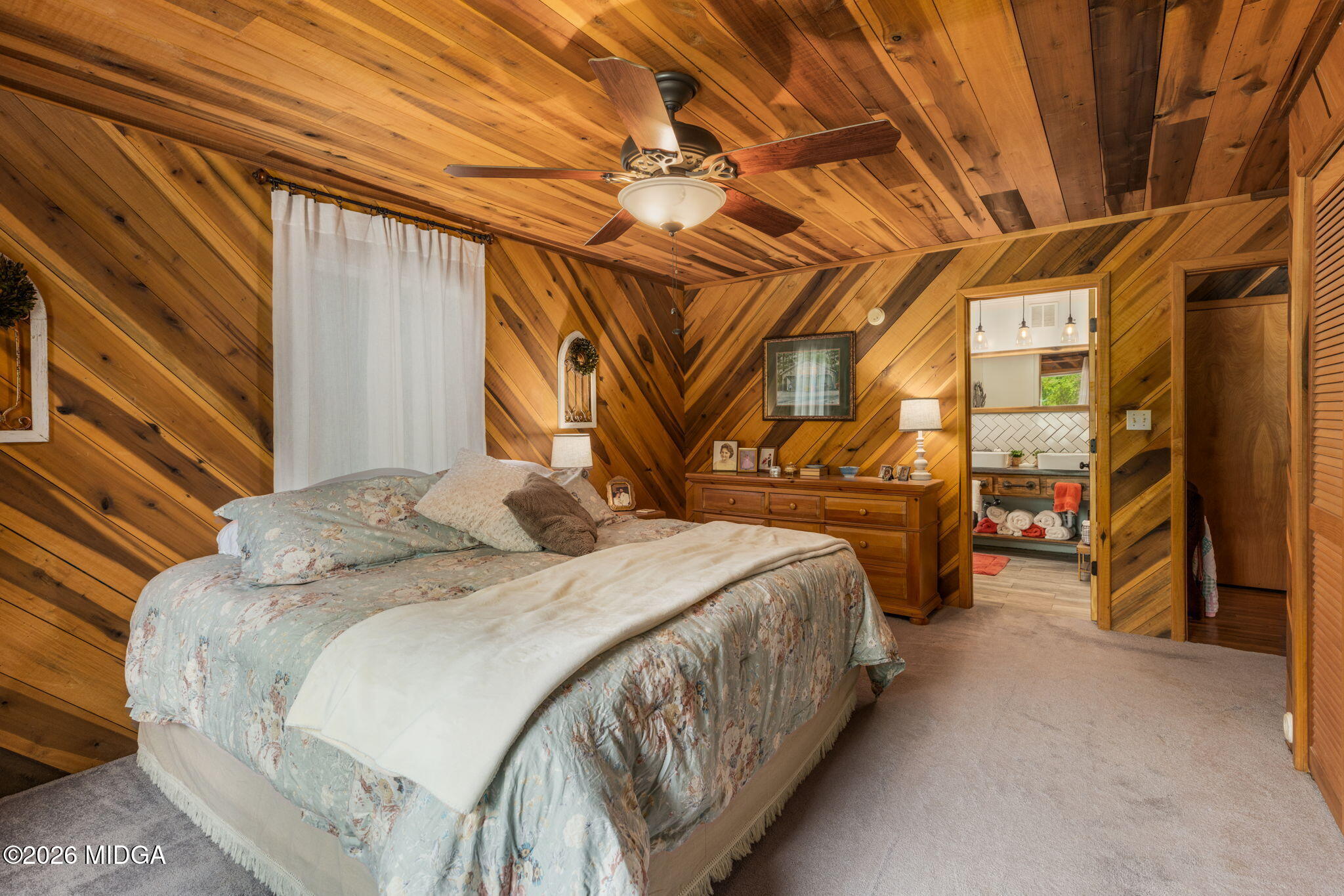 963 Jarrell Plantation Road Juliette, GA 31046 - Photo 16 of 43 Primary Bedroom (2)